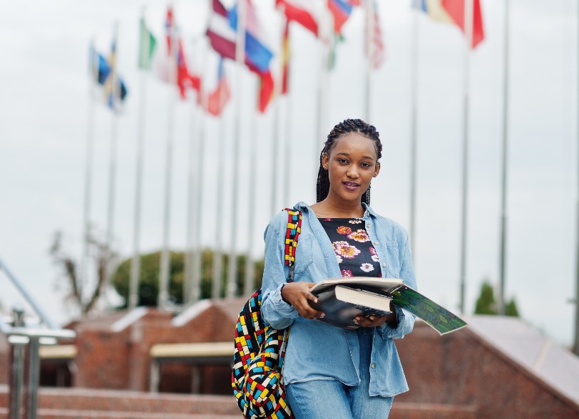 Scholarships in Canada for International Students – APPLY!